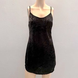 Forever 21 Spaghetti Strap Black Velvet Dress